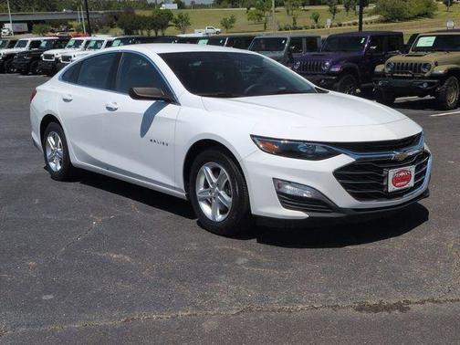 Summit White 2023 Chevrolet Malibu 1LS