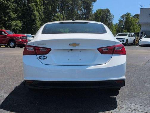 Summit White 2023 Chevrolet Malibu 1LS