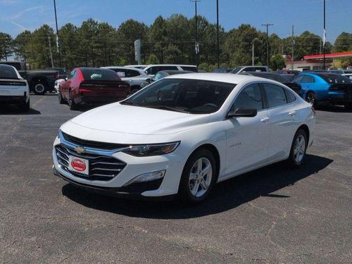 Summit White 2023 Chevrolet Malibu 1LS