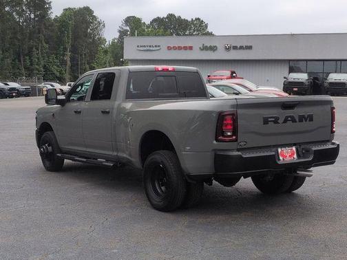 Ceramic Gray Clearcoat 2026 RAM 3500 Tradesman