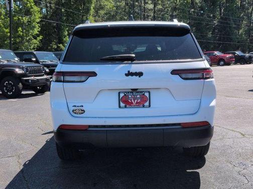 Bright White Clearcoat 2026 Jeep Grand Cherokee L Limited