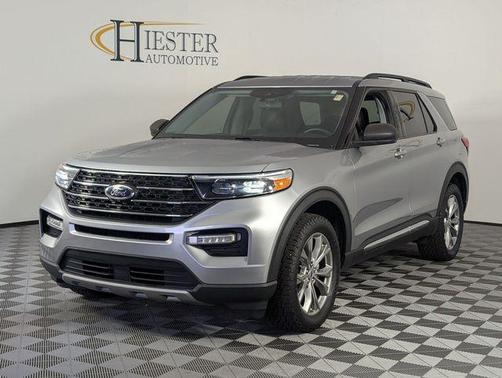 Silver Metallic 2023 Ford Explorer XLT