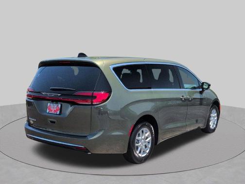 Olive Green Pearlcoat 2027 Chrysler Pacifica SELECT