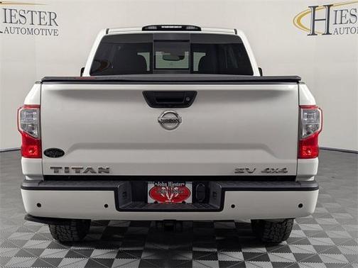 2021 Nissan Titan SV