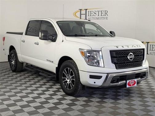 2021 Nissan Titan SV