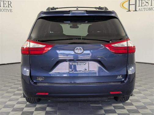 2018 Toyota Sienna LE
