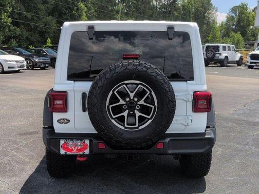Bright White Clearcoat 2026 Jeep Wrangler Rubicon