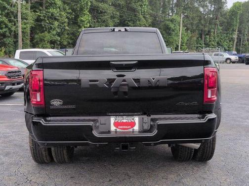 Diamond Black 2026 RAM 3500 Big Horn