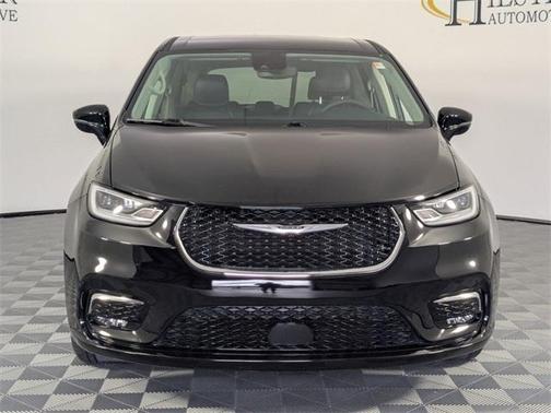 2024 Chrysler Pacifica Touring-L