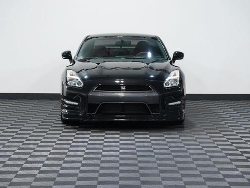 2015 Nissan GT-R Premium