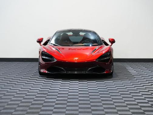 2018 McLaren 720S Base