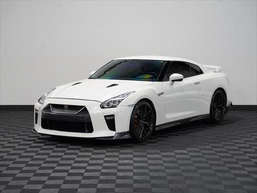 2017 Nissan GT-R Premium