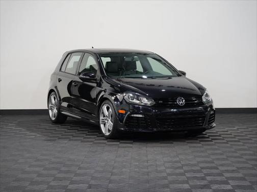 2013 Volkswagen Golf R 4-Door w/DCC & Navigation