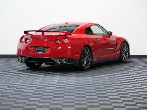 2013 Nissan GT-R Premium