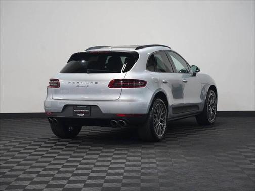 2015 Porsche Macan S
