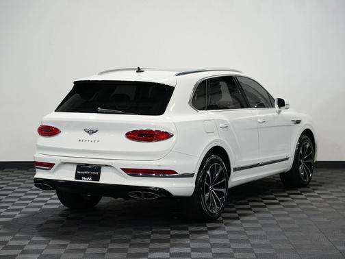 2022 Bentley Bentayga V8