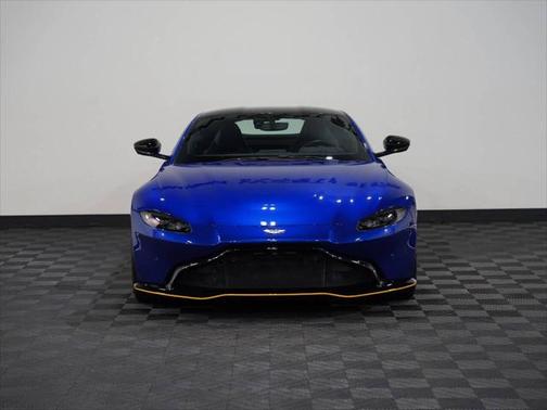 2019 Aston Martin Vantage Base