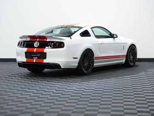 2014 Ford Shelby GT500 Base