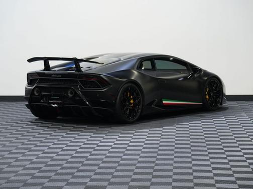 2019 Lamborghini Huracan Performante