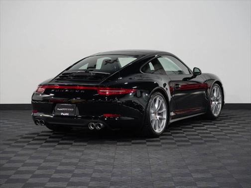 2013 Porsche 911 Carrera 4S