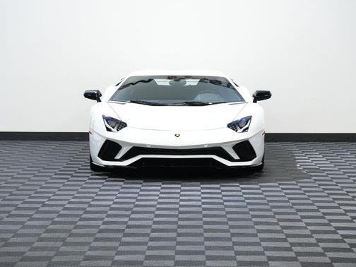 2018 Lamborghini Aventador S S COUPE 2D