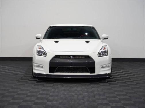 2015 Nissan GT-R Black Edition