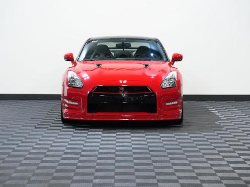 2012 Nissan GT-R Premium