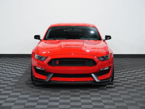 2017 Ford Shelby GT350R Base