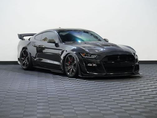 BLACK 2022 Ford Shelby GT500 Base