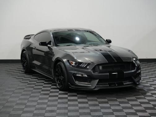 2019 Ford Shelby GT350 Base