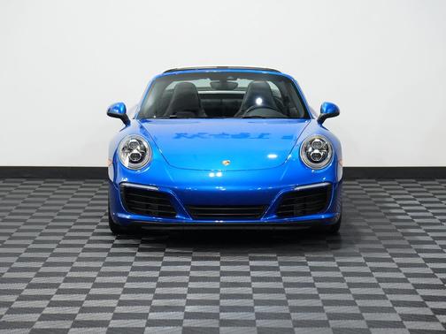 2017 Porsche 911 Targa 4 GTS