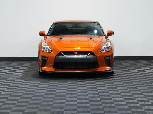 2018 Nissan GT-R Premium