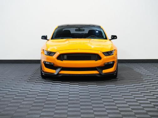 2018 Ford Shelby GT350 Base