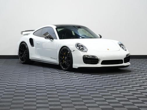 2016 Porsche 911 Turbo S