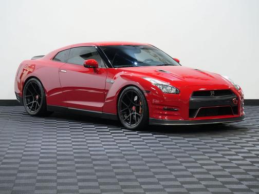2014 Nissan GT-R Premium