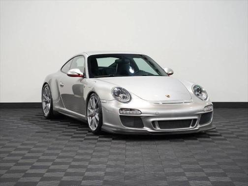 2012 Porsche 911 Carrera 4 GTS
