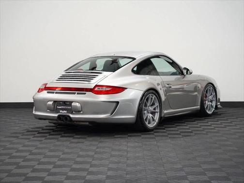 2012 Porsche 911 Carrera 4 GTS