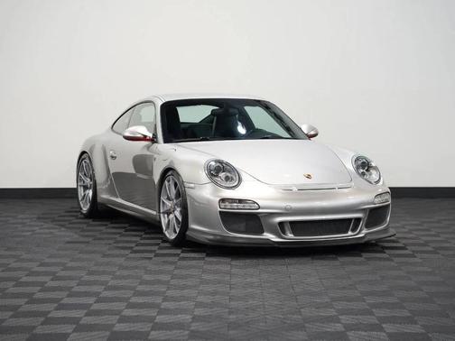 2012 Porsche 911 Carrera 4 GTS