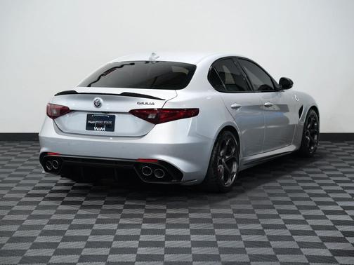 2020 Alfa Romeo Giulia Quadrifoglio