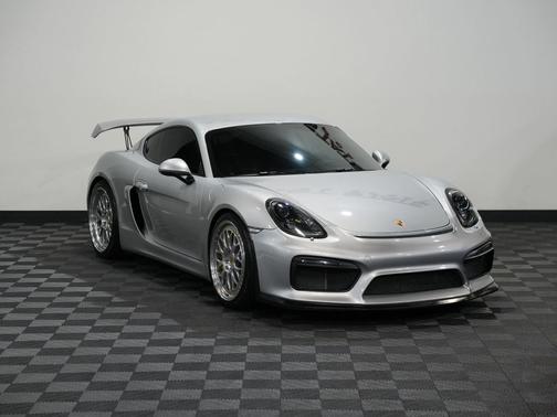 2016 Porsche Cayman GT4