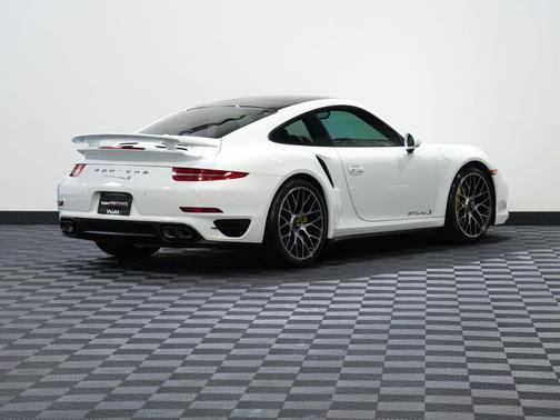 2014 Porsche 911 Turbo S