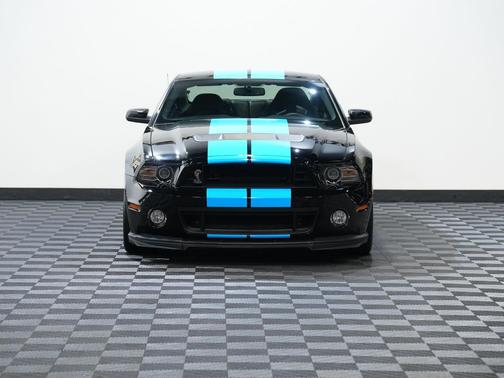 2013 Ford Shelby GT500 Base
