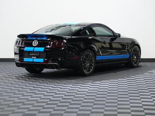 2013 Ford Shelby GT500 Base