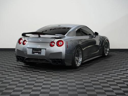 2009 Nissan GT-R Premium