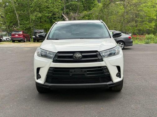 Blizzard Pearl 2019 Toyota Highlander SE
