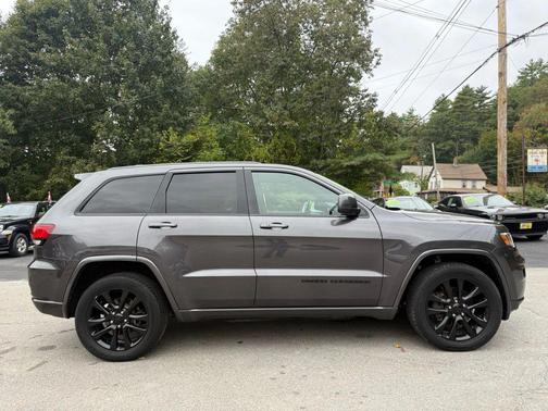 2018 Jeep Grand Cherokee Altitude