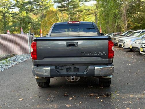 Magnetic Gray Metallic 2016 Toyota Tundra SR5
