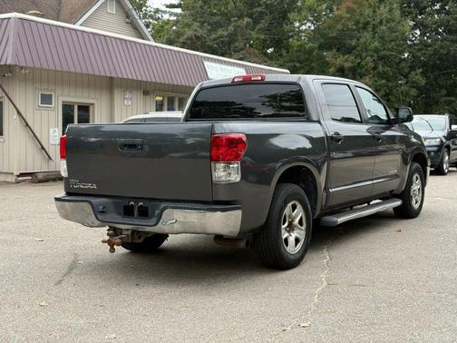 2011 Toyota Tundra Grade