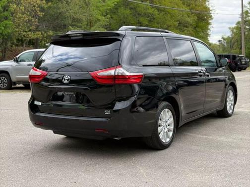2015 Toyota Sienna XLE Premium