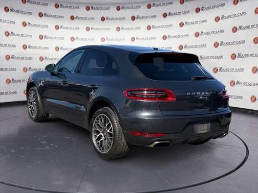 2018 Porsche Macan Base